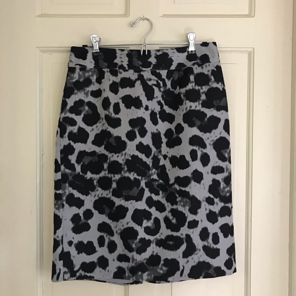Banana Republic Gray Leopard Pencil Skirt